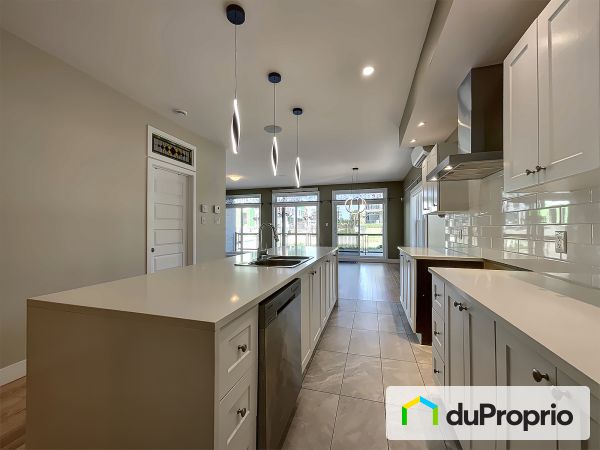 2-505, rue des Commissaires, Trois-Rivières (Trois-Rivières) à vendre