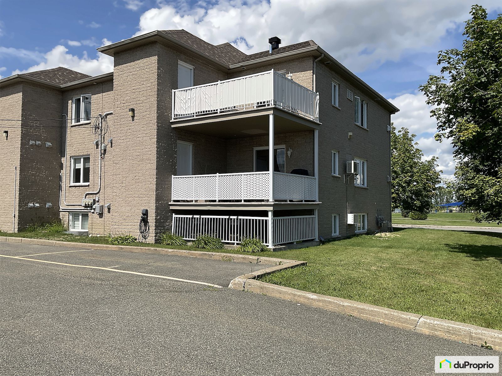 C 172 Rue Jacques Plante — photo 2