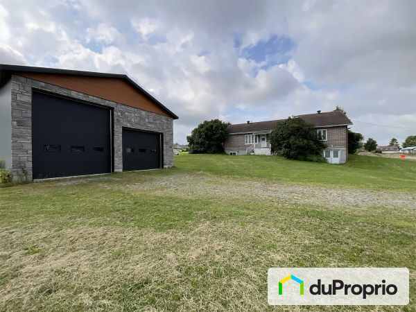 300, rue de la Bonne-Entente, St-Bernard à vendre