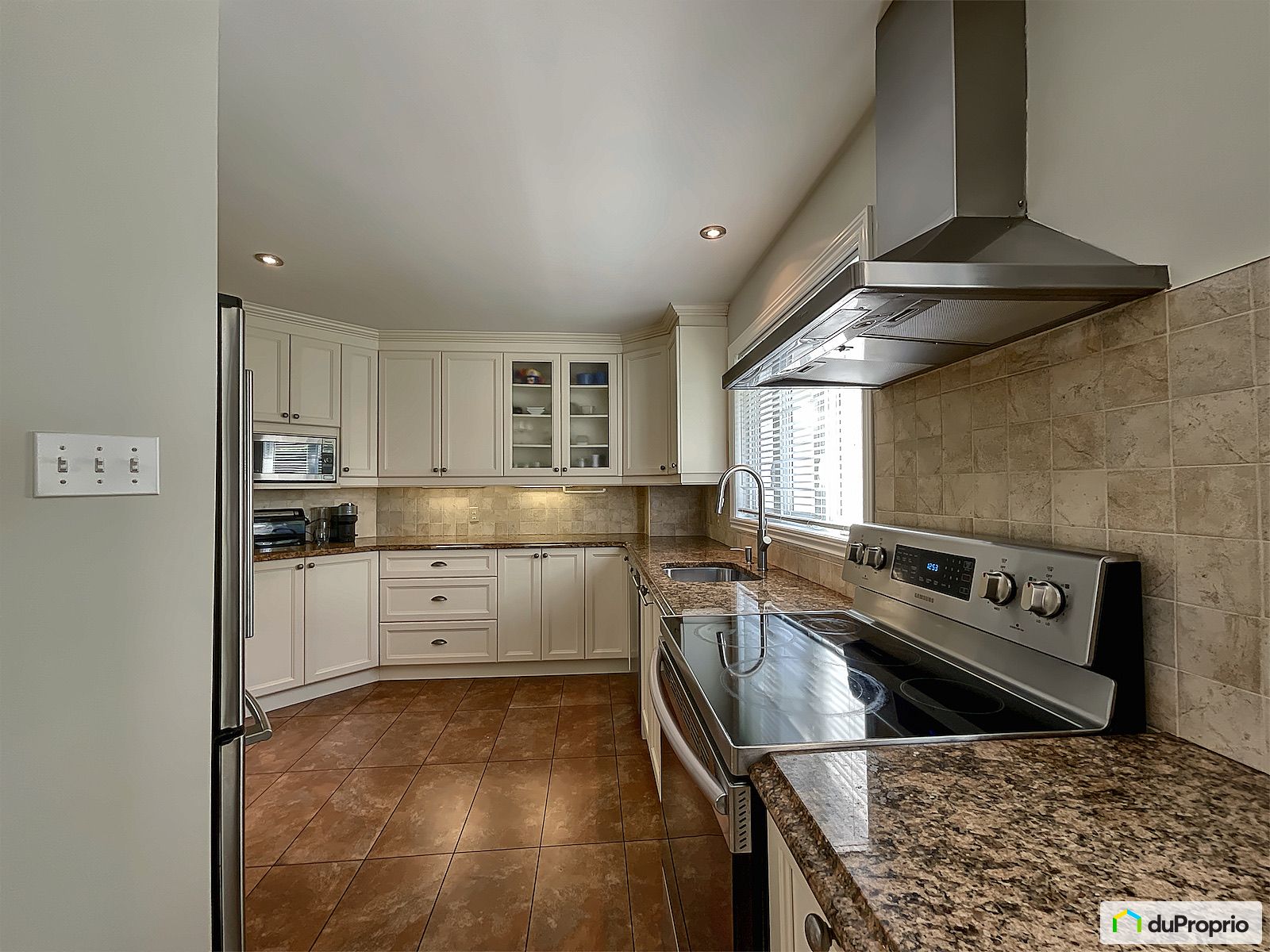 1410 Rue Louis Philippe Duclos — photo 2