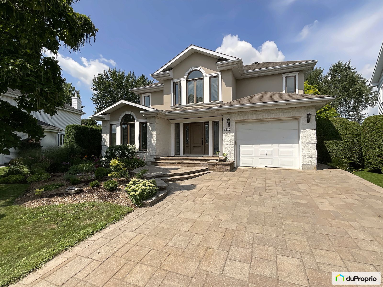 1410 Rue Louis Philippe Duclos — photo 3