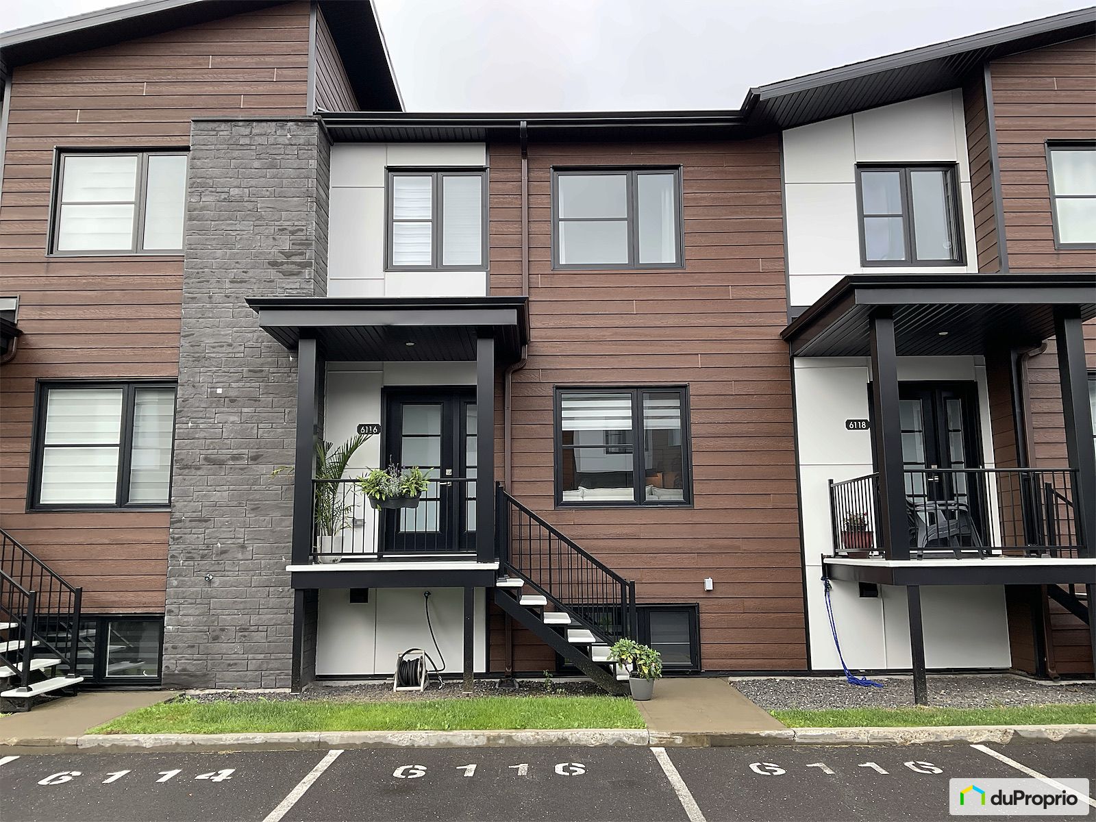 6116 Rue Berlioz — photo 1
