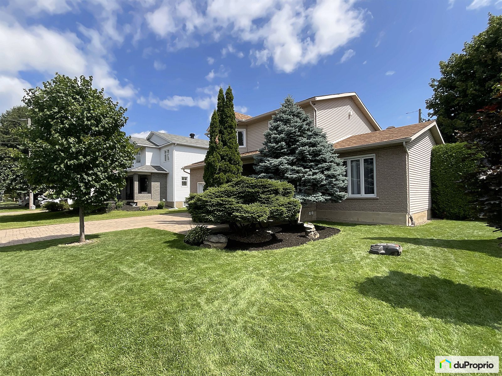 107 Rue Marc Aurele Fortin — photo 2