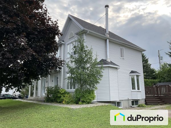 1205, rue de Fronsac, St-Émile à vendre