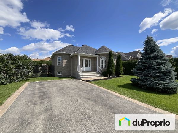 2865 rue Adolphe-Chapleau, Vaudreuil-Dorion for sale