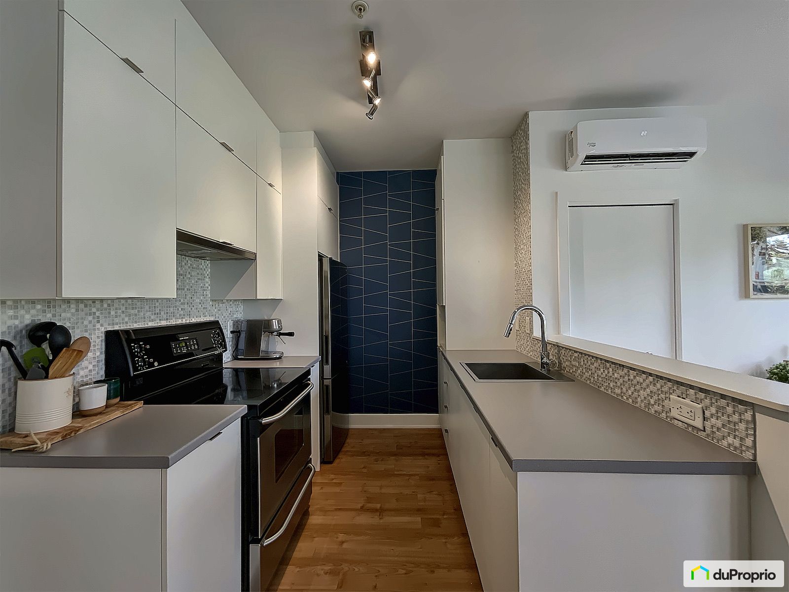 107 1475 Rue Gaston Veronneau — photo 3
