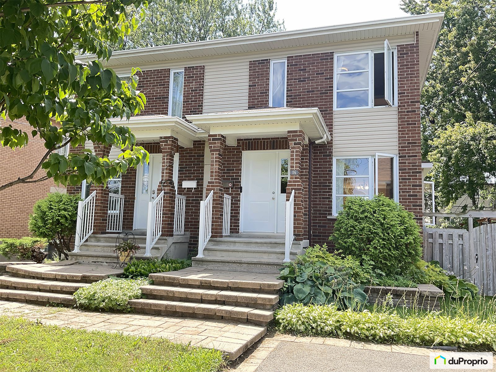 16 3E Avenue Sud — photo 1