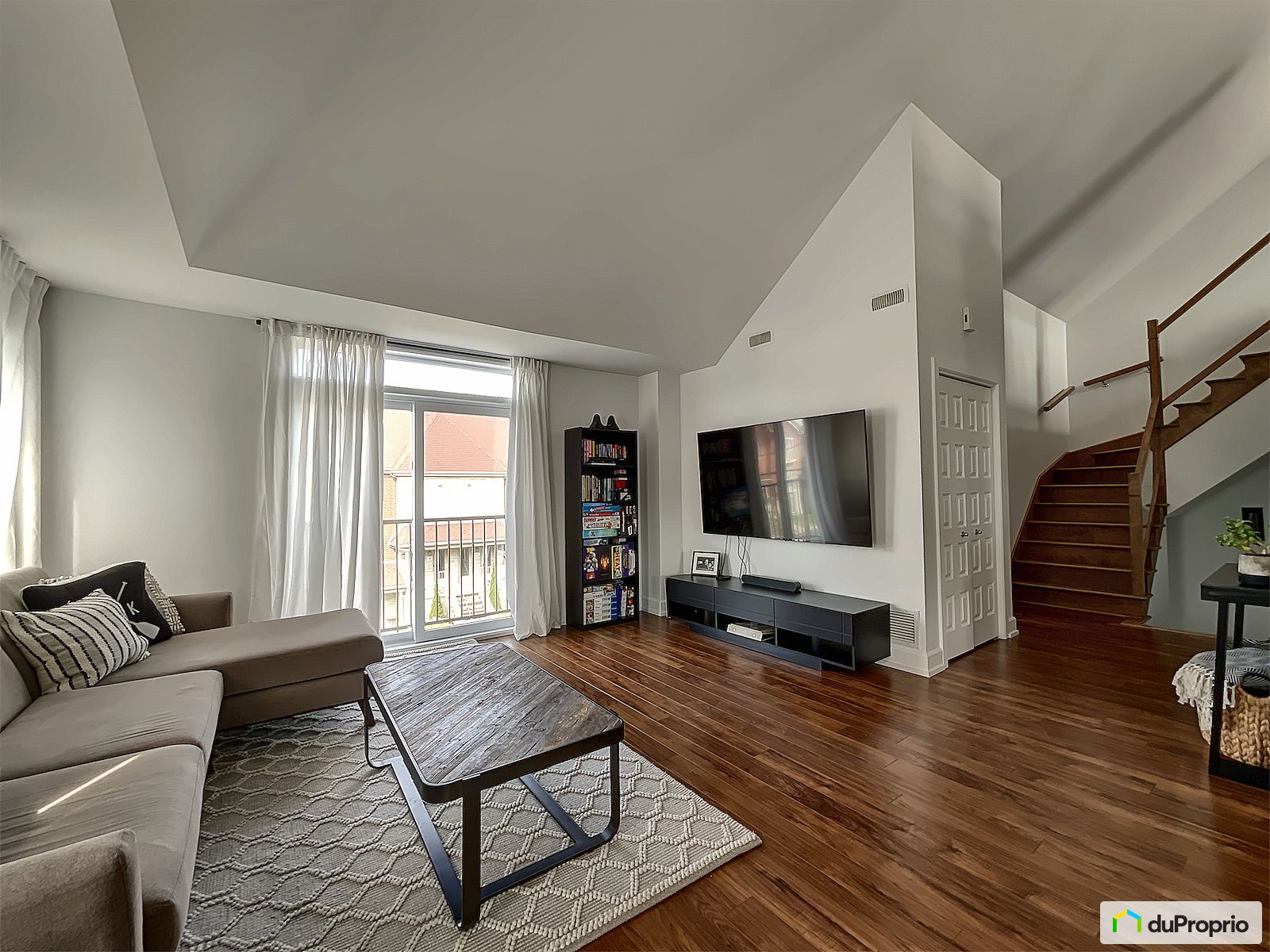 1472 Rue De Niverville — photo 2