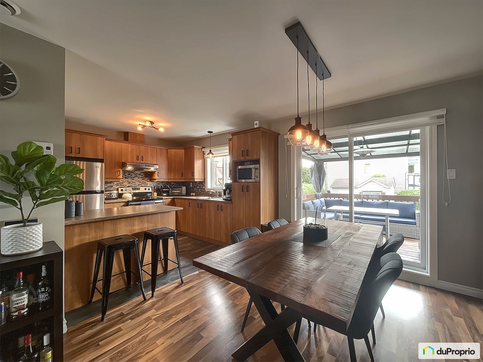 264 Rue Melanie — photo 3