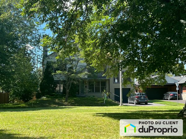 560 rue du Curé-Lamarche, St-Jean-sur-Richelieu (St-Jean-sur-Richelieu) for sale