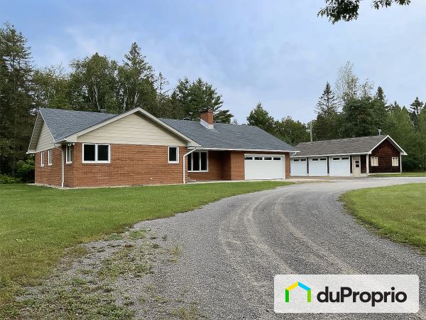 374 chemin Irwin, La Pêche (Alcove) for sale