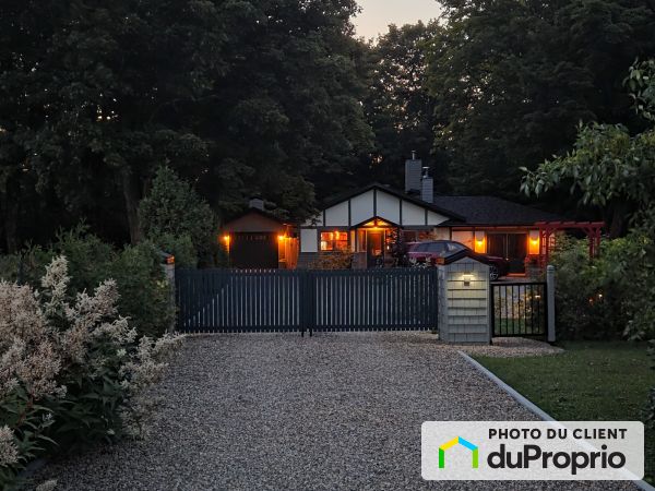 3241, chemin Royal, Ile d'Orléans (St-Francois) à vendre