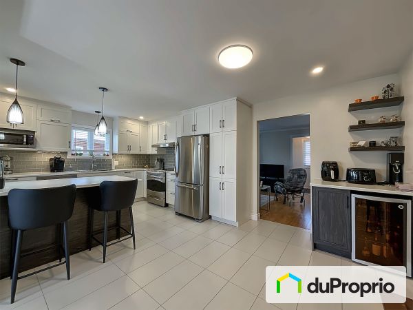 1490 rue Robillard, Longueuil (St-Hubert) for sale
