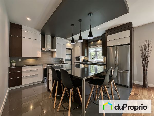Kitchen - 1102 rue du Versant, St-Rene for sale