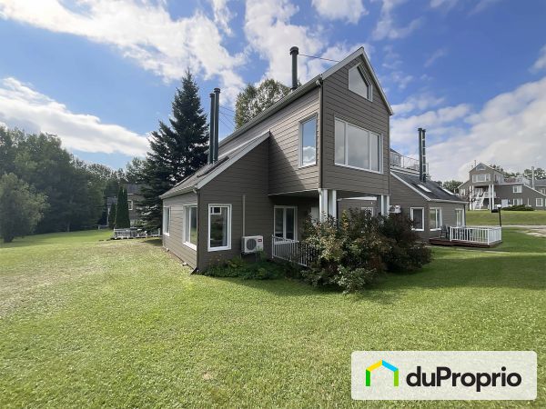 1307-355 rue Dupont, Beaupré for sale