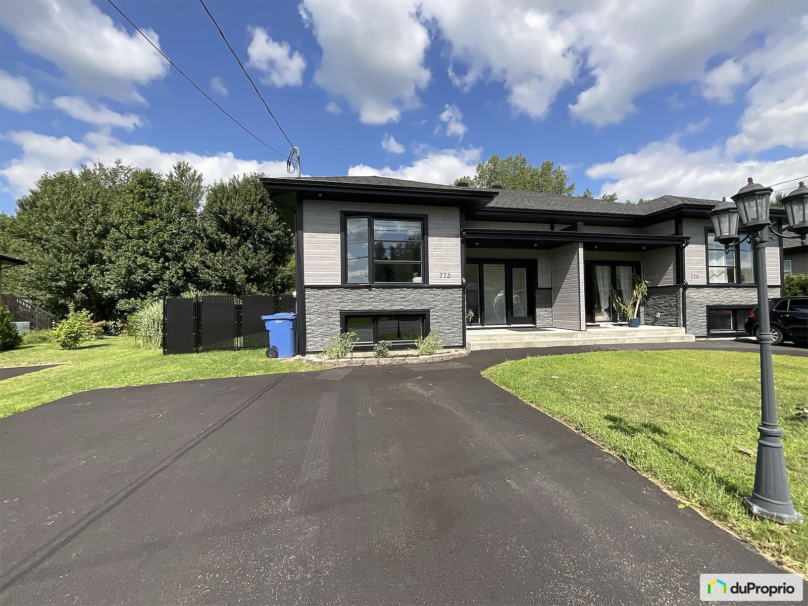 775 Rue Jacob Nicol — photo 1