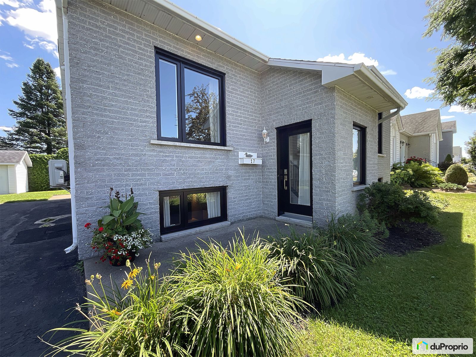 17 Rue Thibodeau — photo 3
