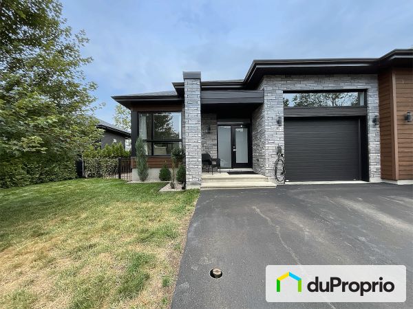 5-295 rue Natura, Bromont for sale