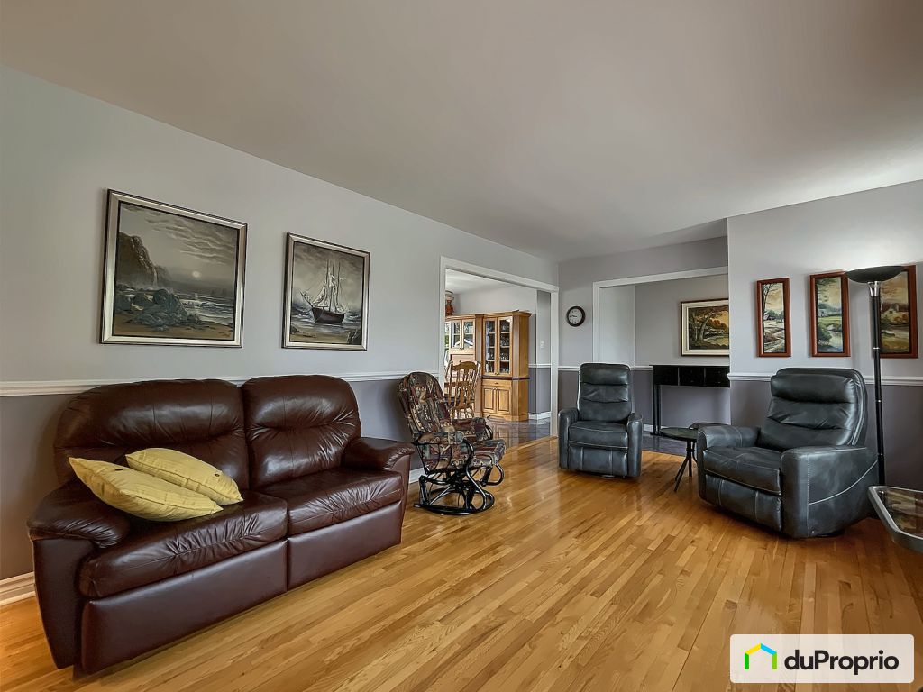 185 21E Avenue — photo 2