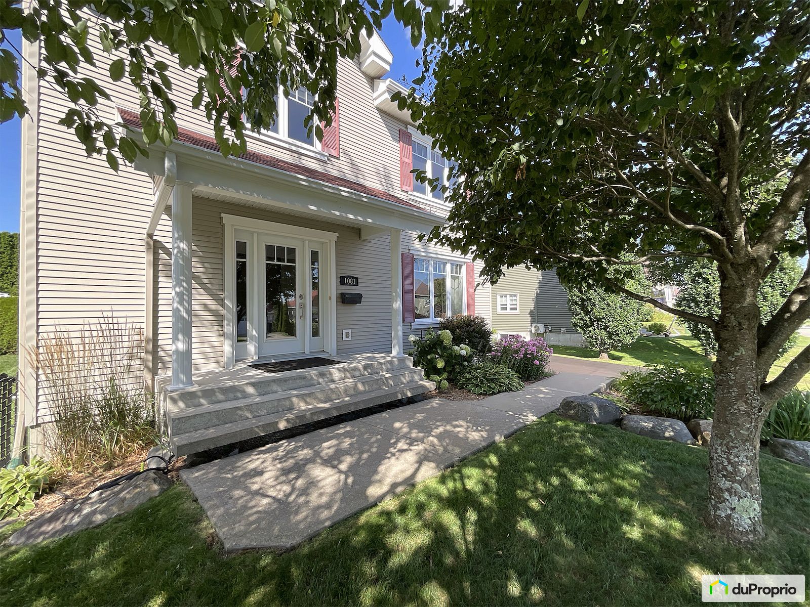 1081 Rue Beausoleil — photo 3