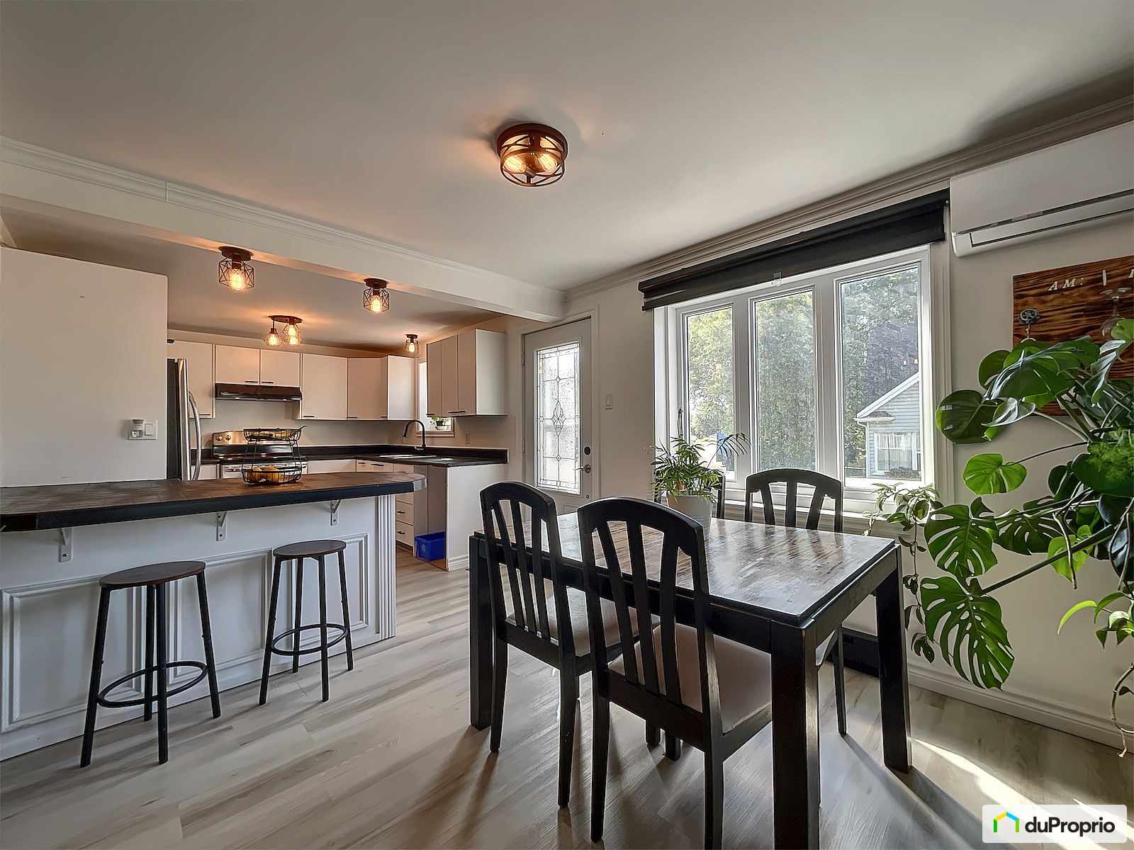73 Rue Dupont — photo 3