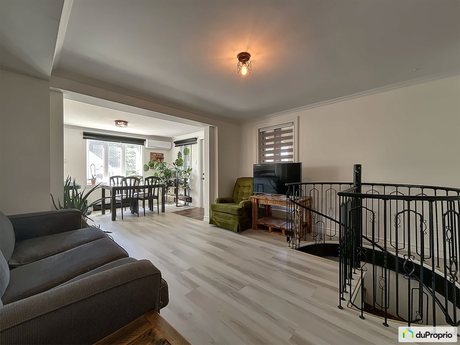 73 Rue Dupont — photo 2