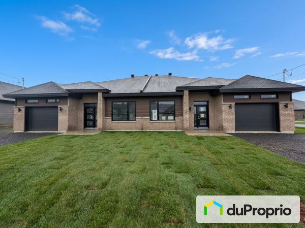 Rue Marie-Joséphine-Lesage, St-Félix-De-Valois for sale
