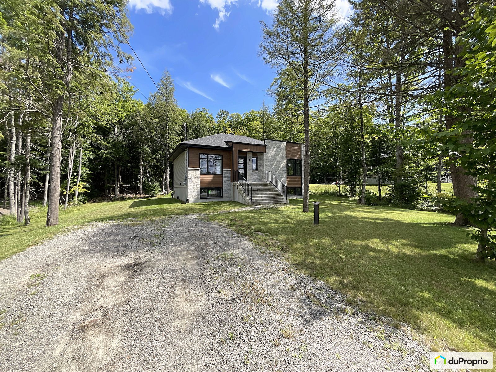 215 Rue Philipon — photo 2