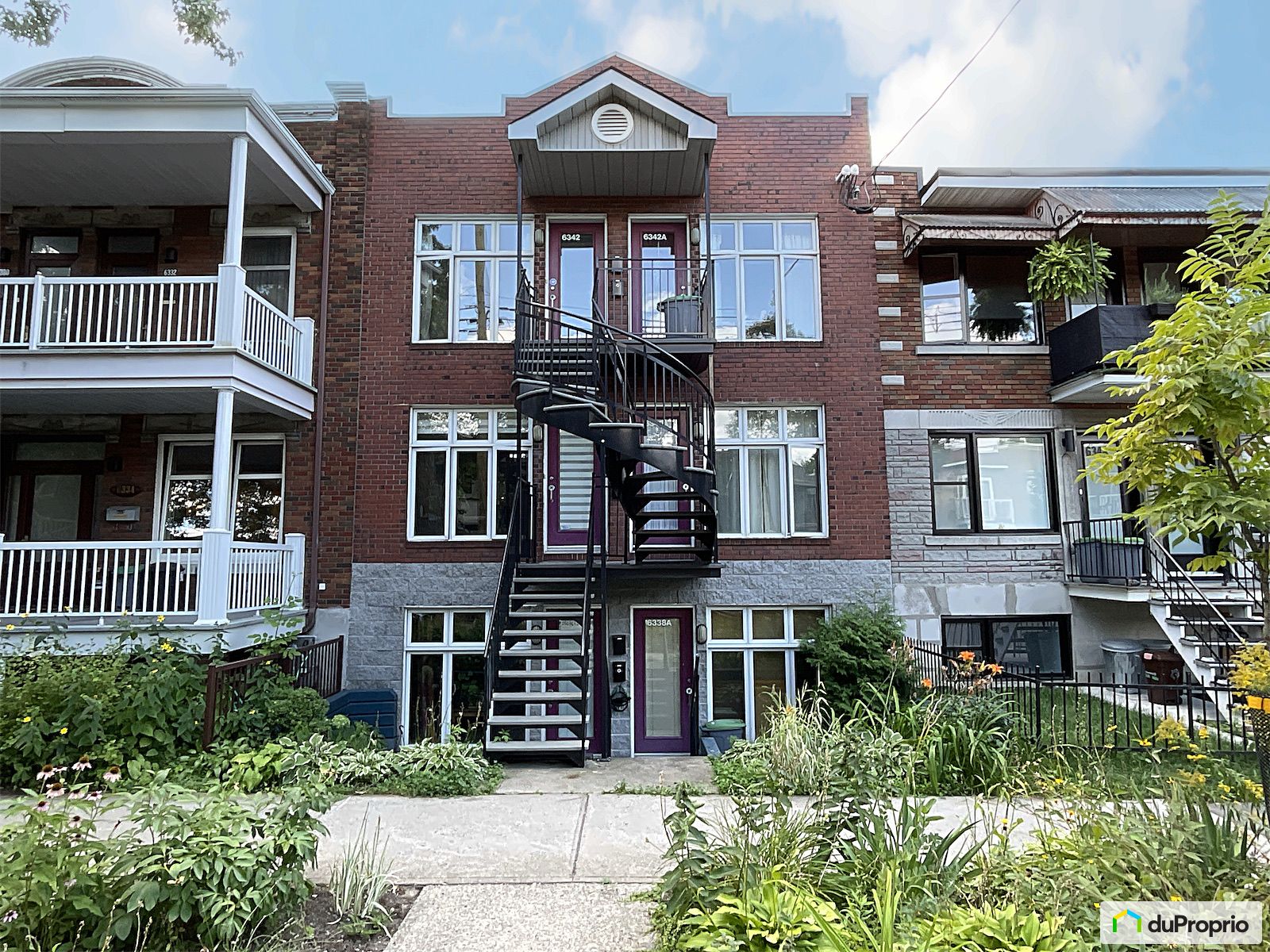 6342 Avenue Des Erables — photo 1