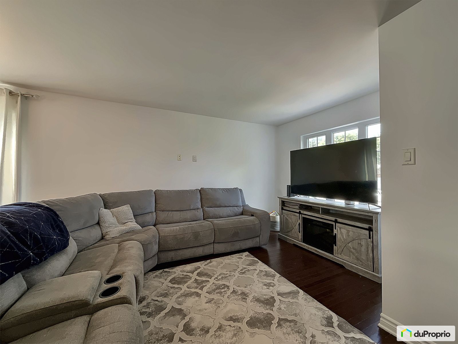 592 Rue Davidson Ouest — photo 2