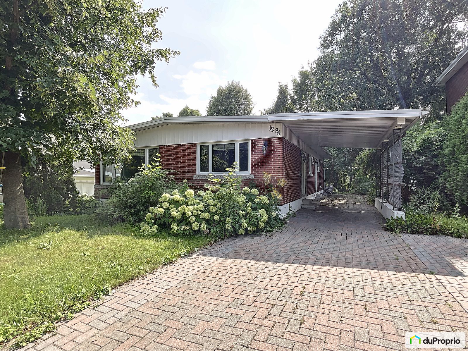 1284 Avenue Jean De Quen — photo 1