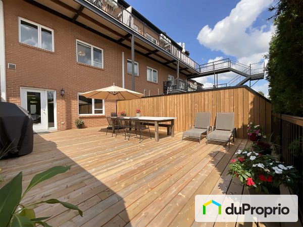 8896 boulevard Perras, Rivière des Prairies for sale