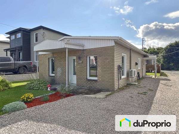 1089 avenue de la Montagne E, Val-Bélair for sale