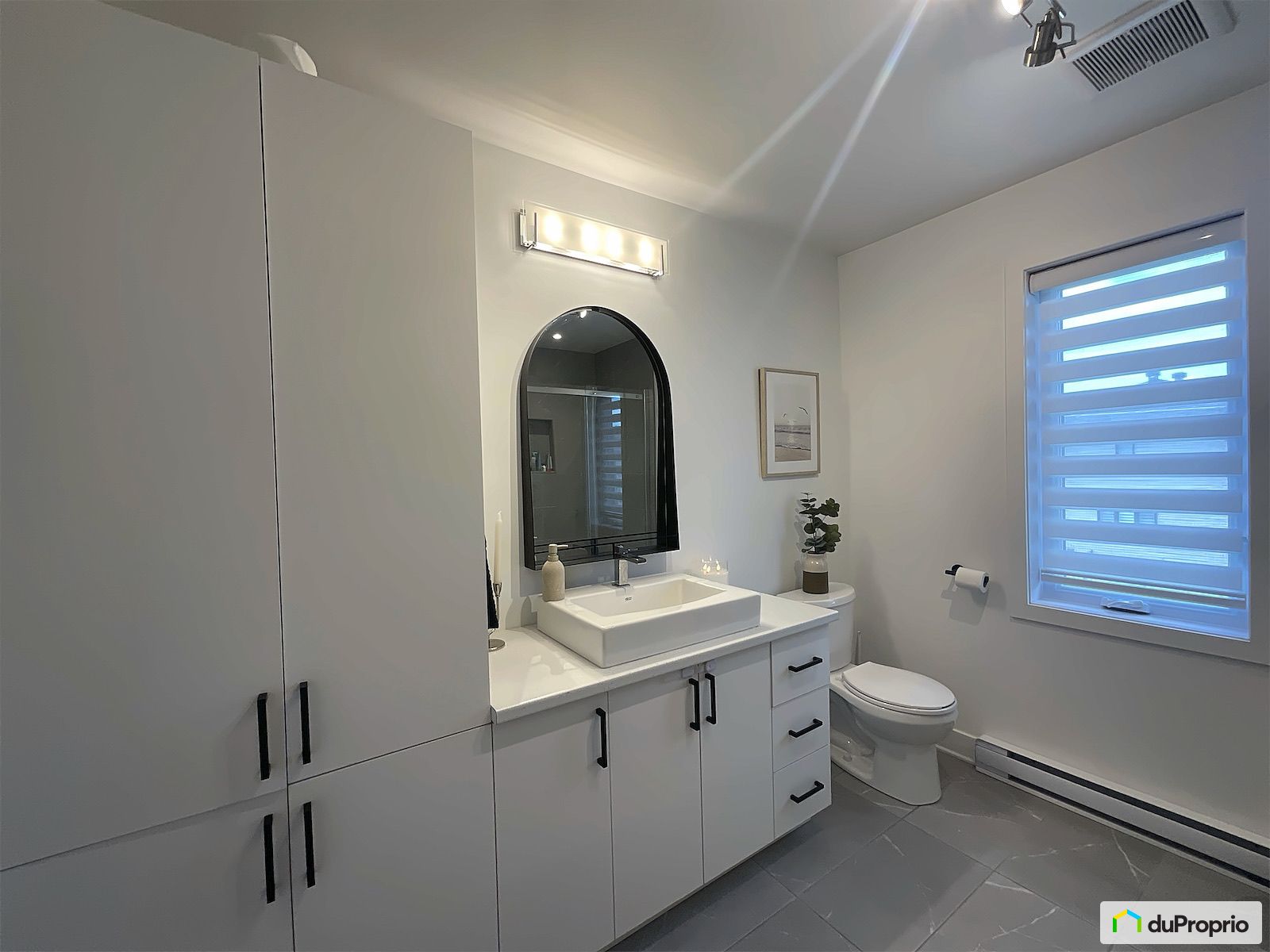 1 186 Rue Marcel Dostie — photo 3