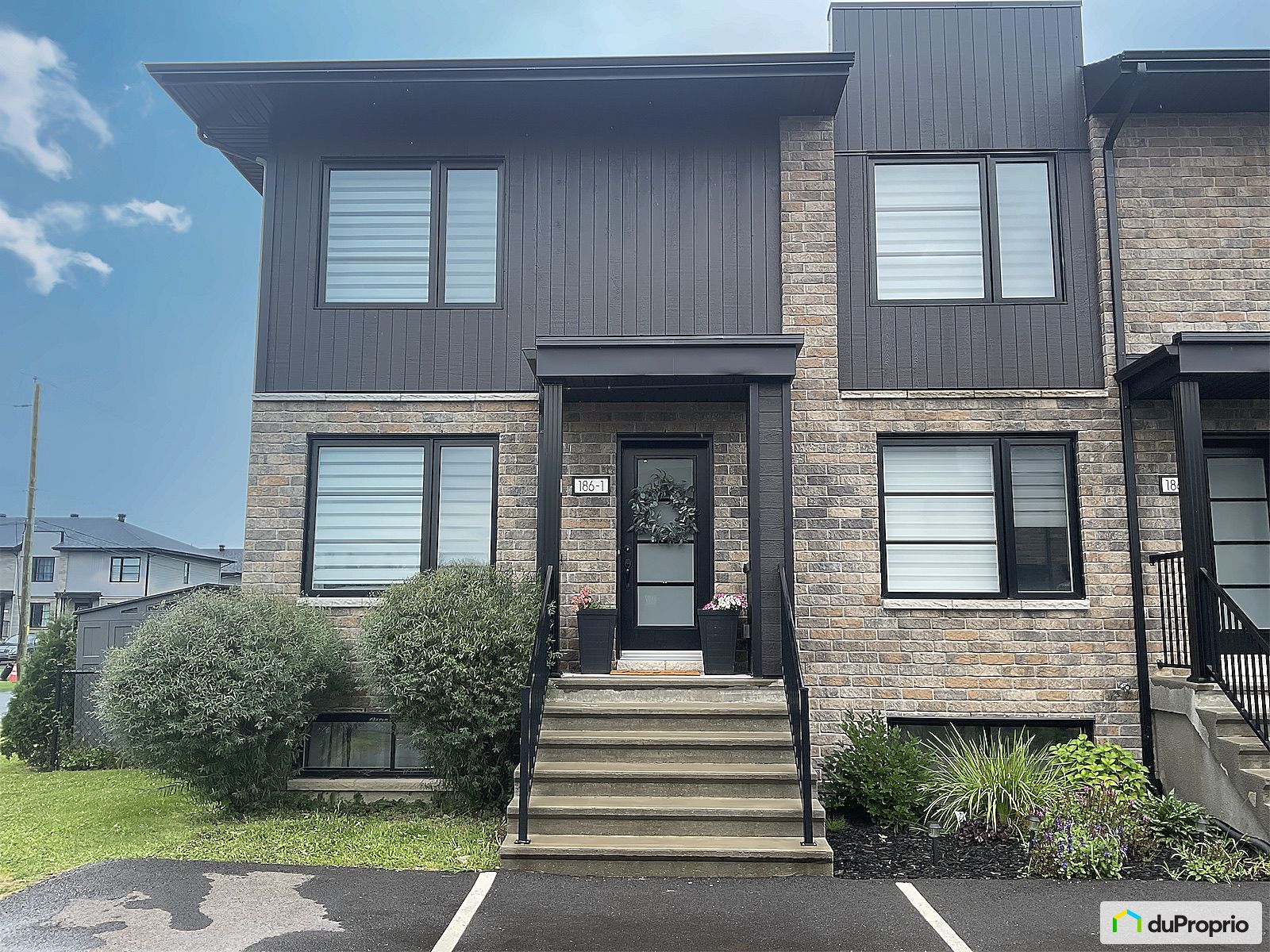 1 186 Rue Marcel Dostie — photo 1