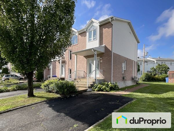 33 rue du Domaine, Varennes for sale