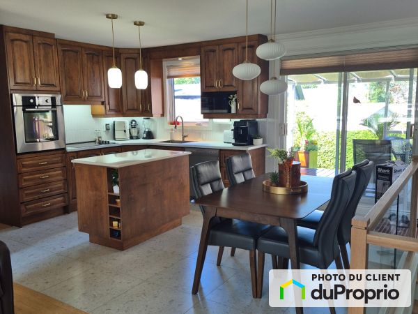 227 Rue De Cherbourg, St-Nicolas for sale