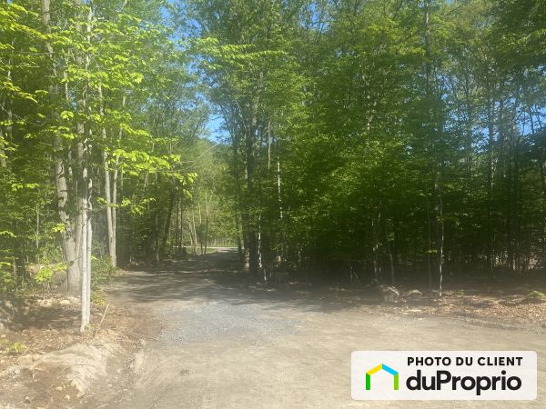 550, rue du Lac-Pinet, St-Calixte à vendre
