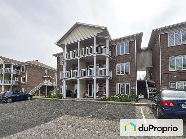 4-8065 boulevard Guillaume-Couture, Lévis for sale