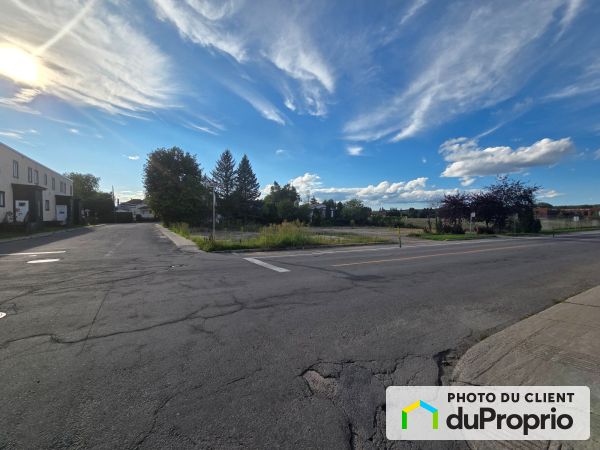 230 avenue Hamford, Lachute for sale