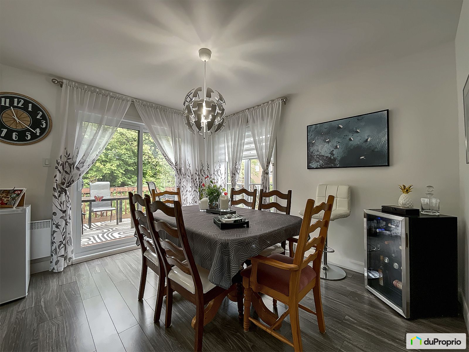 1529 Rue De La Crete — photo 3
