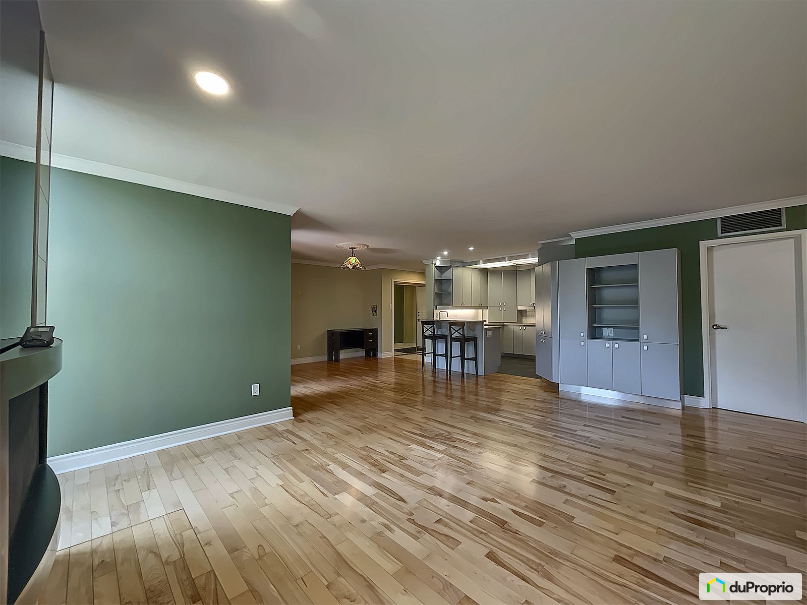 125 195 Boulevard Seigneurial — photo 2