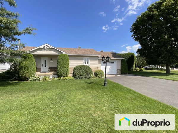 1775 rue de la Verdure, Ste-Julie for sale