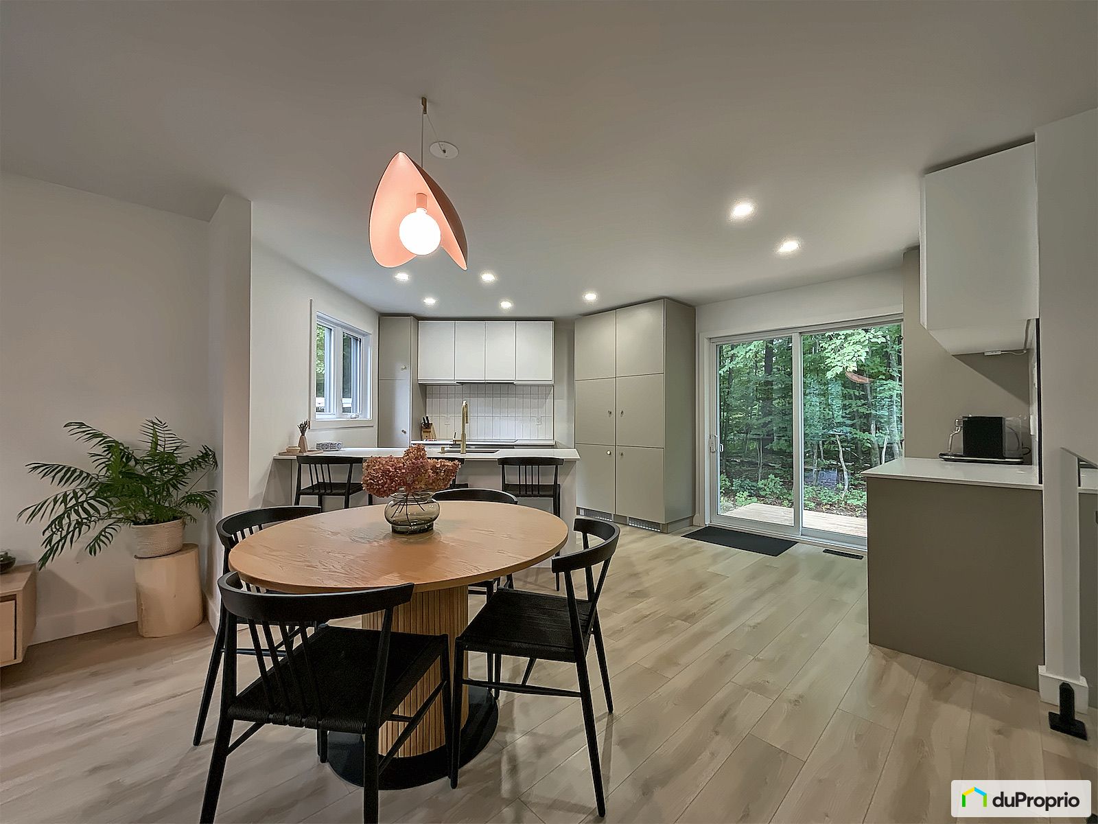1608 Rue Rolland — photo 1