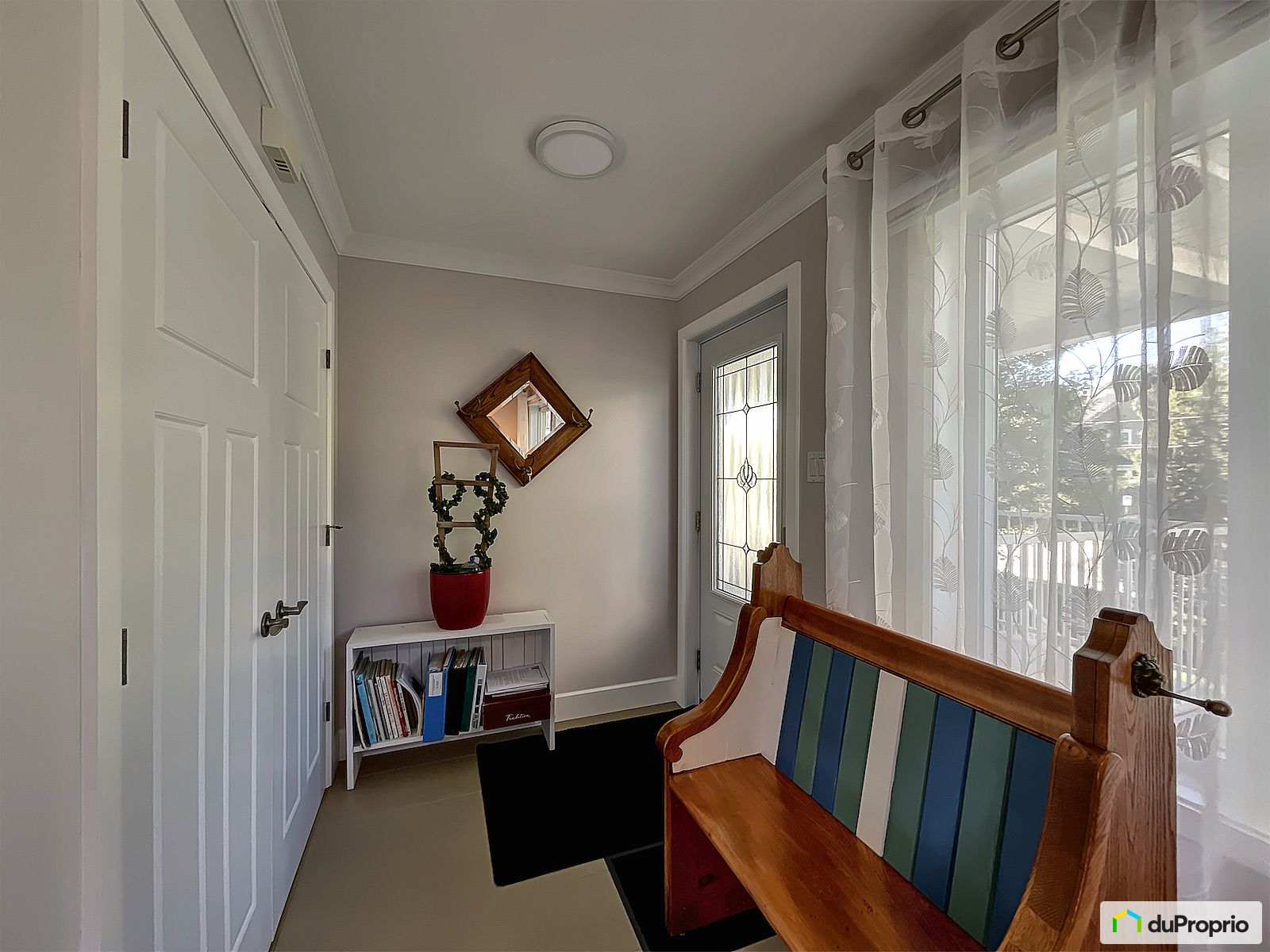 619 Rue De Hatley — photo 3