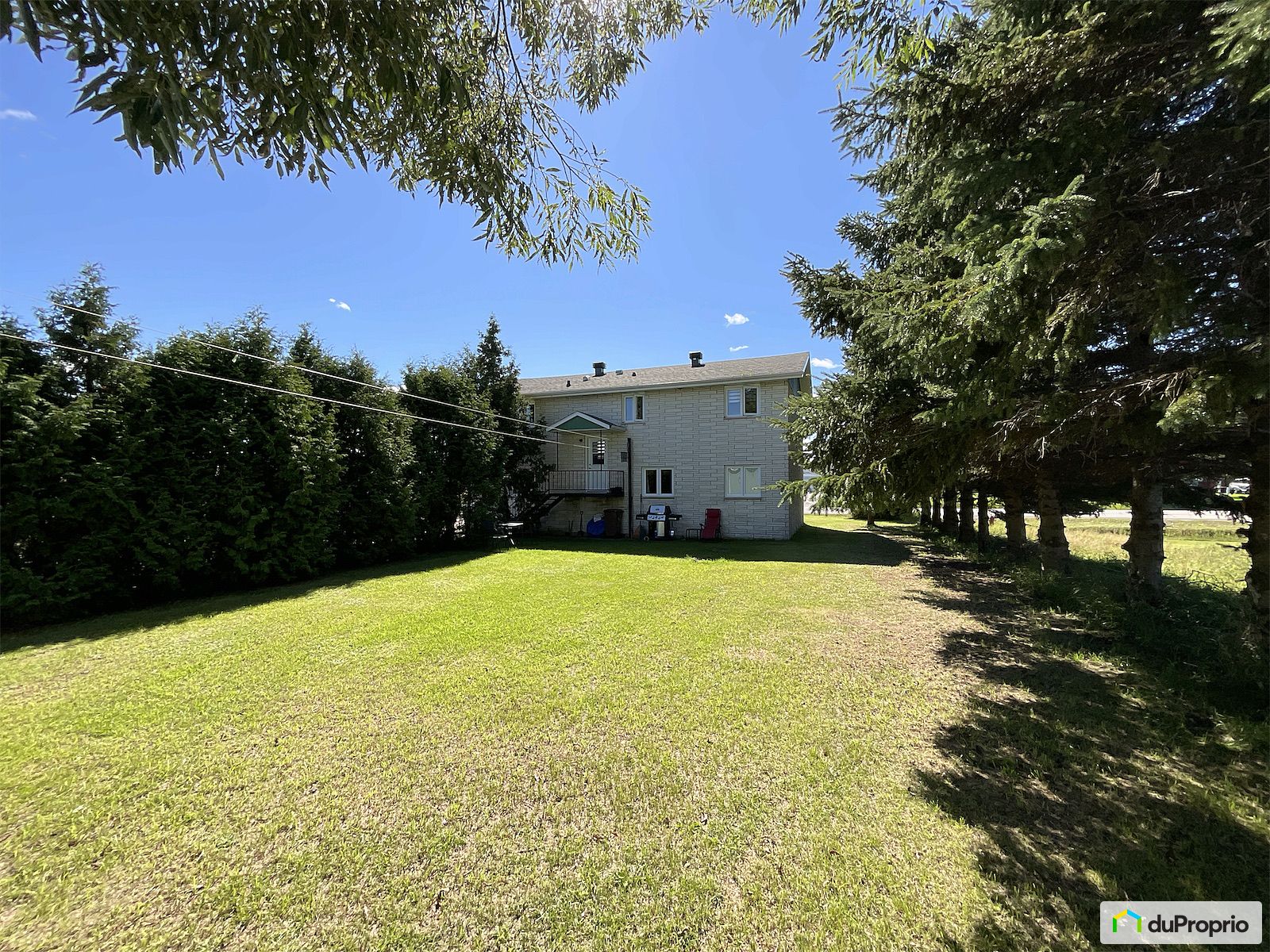 870 872 Rue Principale — photo 3
