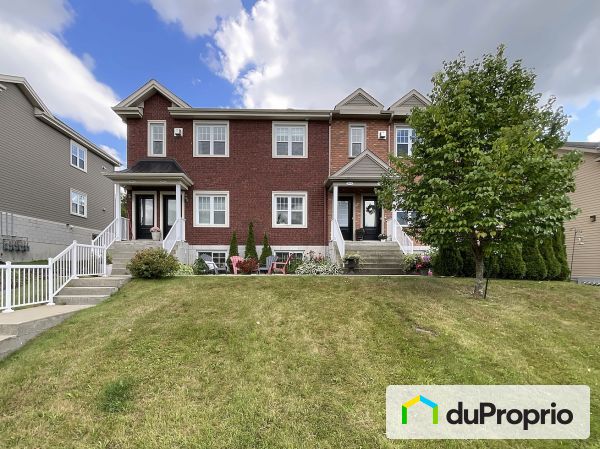 910 Croissant du jaseur, Magog for sale