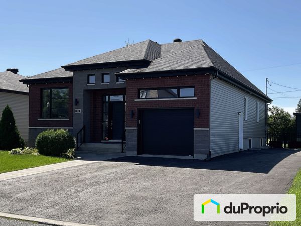 900, rue du Biat, St-Jean-sur-Richelieu (St-Jean-sur-Richelieu) à vendre