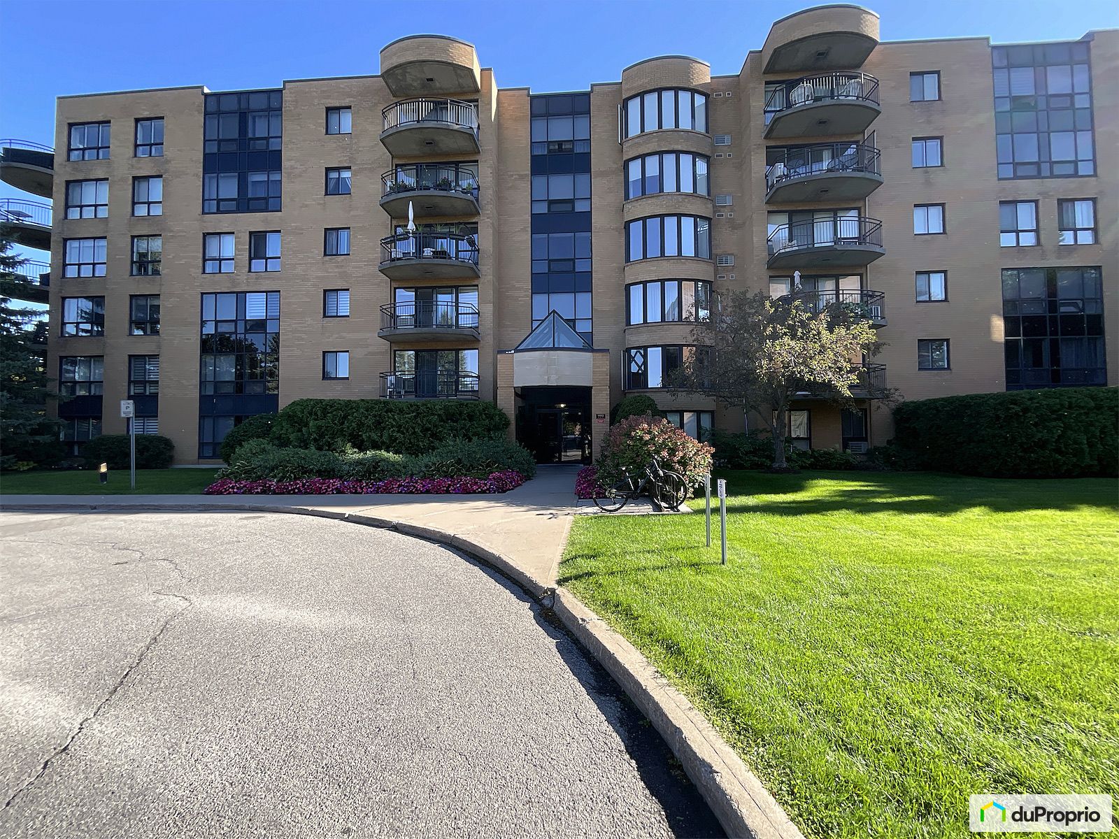 507 777 Rue De La Noue — photo 1