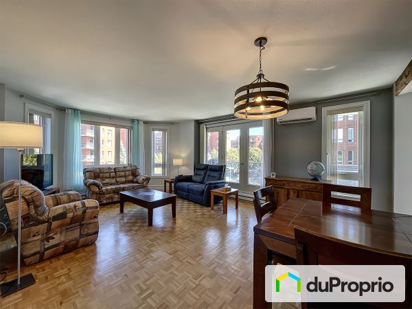 305-520, boulevard de la Côte-Vertu, Saint-Laurent à vendre